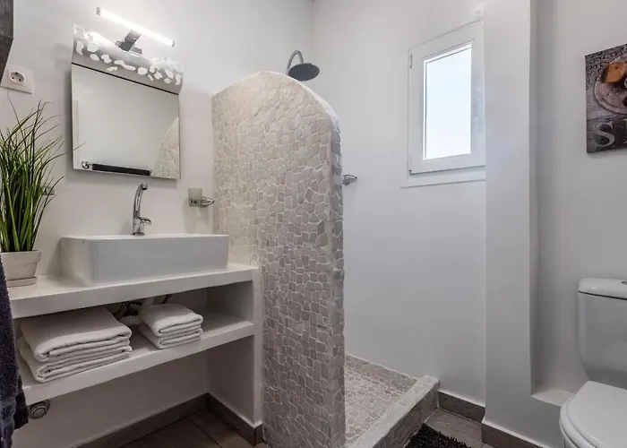 Milos Adamantas (Milos)