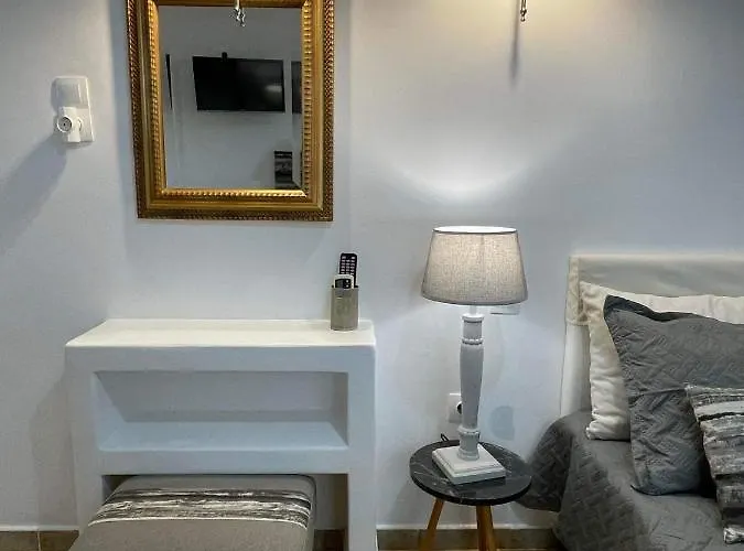 Milos Hotel Adamantas (Milos)