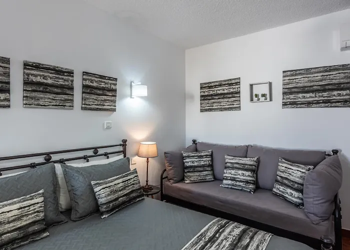 Milos Hotel Adamantas (Milos)